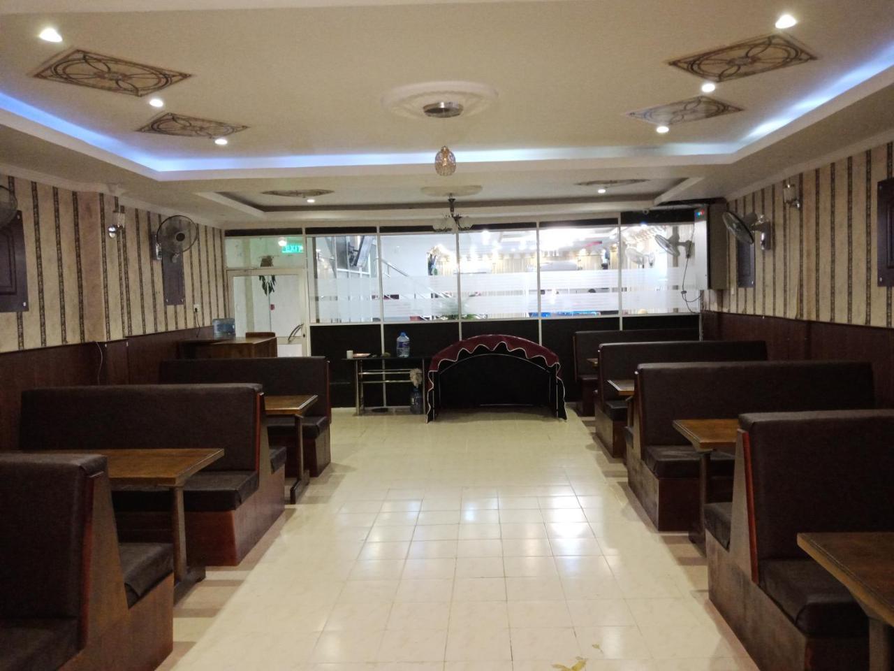 Global City Hotel Maligawatta المظهر الخارجي الصورة