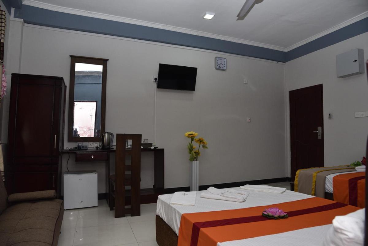 Global City Hotel Maligawatta المظهر الخارجي الصورة